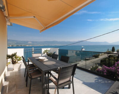 Seaside apartment with 3 terraces