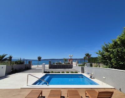 Beachfront Villa Costabella